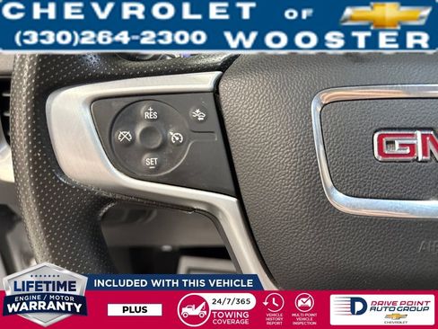 Used 2023 GMC Terrain SLE w/ Driver Convenience Package image 16