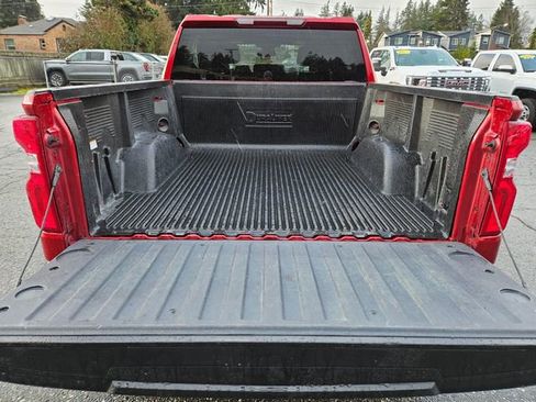 Used 2024 Chevrolet Silverado 1500 RST w/ Z71 Off-Road Package image 12