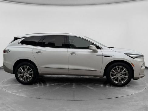 Used 2022 Buick Enclave Premium w/ Experience Buick Package AWD/4WD image 2