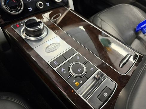 Used 2020 Land Rover Range Rover HSE image 29