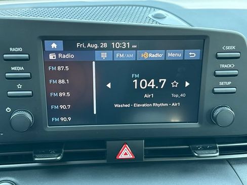 New 2026 Hyundai Elantra SEL Sport FWD image 28