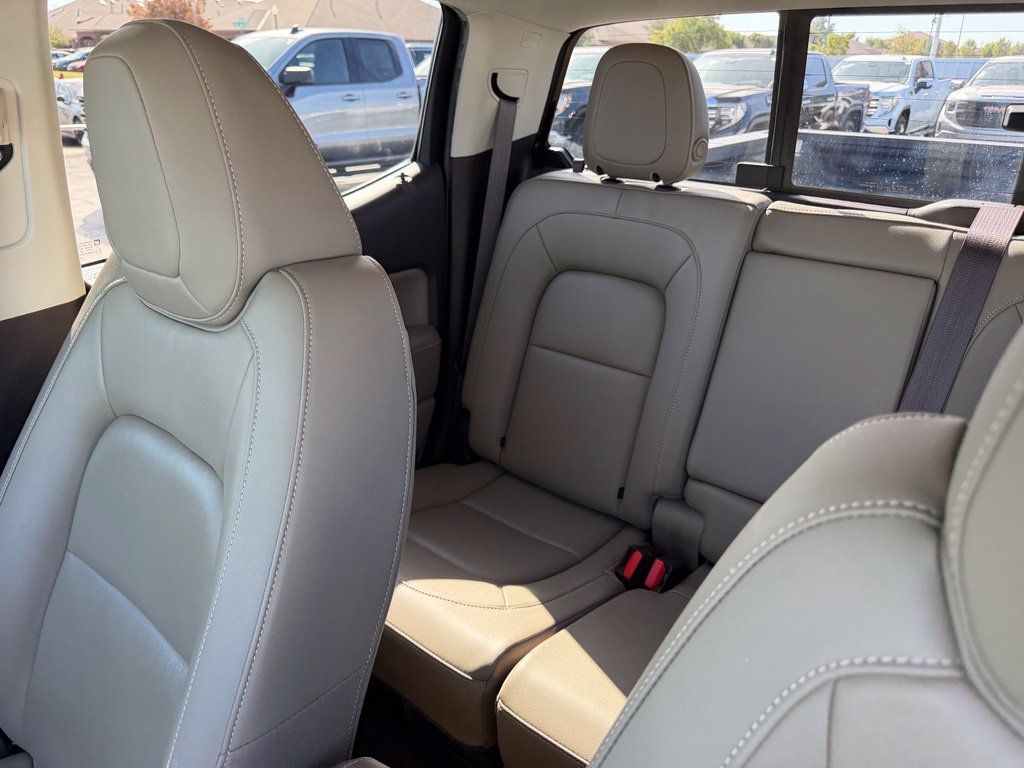 Used 2019 GMC Canyon SLT w/ Trailering Package RWD image 40
