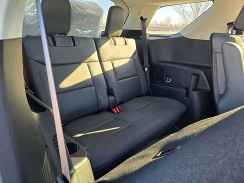 New 2026 Ford Explorer Active w/ Active Comfort Package image 11