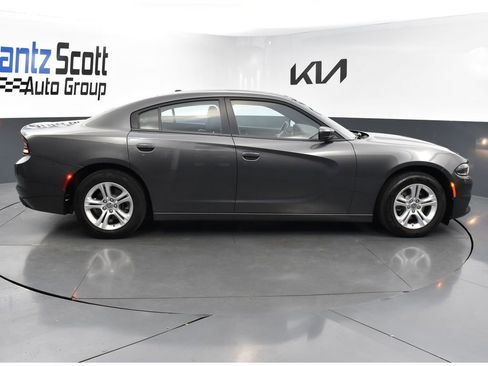 Used 2022 Dodge Charger SXT w/ Leather Interior Group image 6