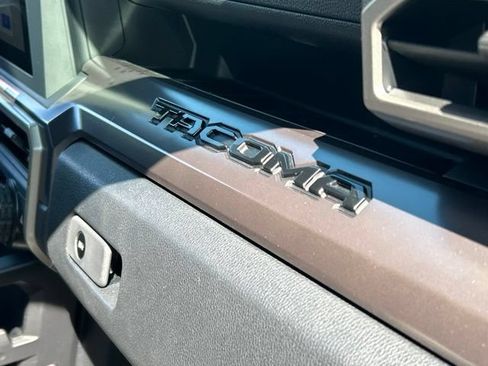 Certified 2026 Toyota Tacoma TRD Off-Road AWD/4WD image 30