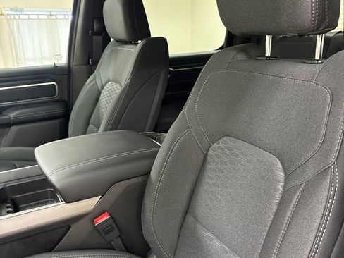 New 2026 RAM 1500 4x4 Crew Cab image 19