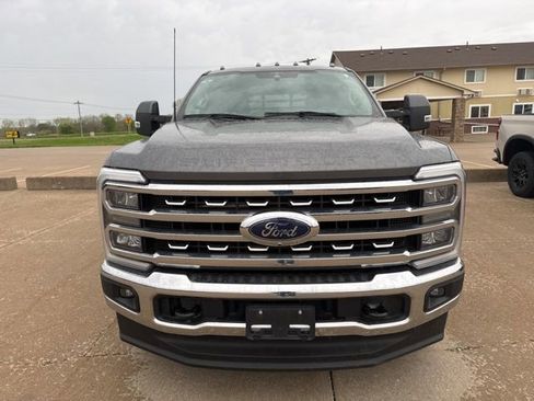 Used 2023 Ford F250 Lariat image 8