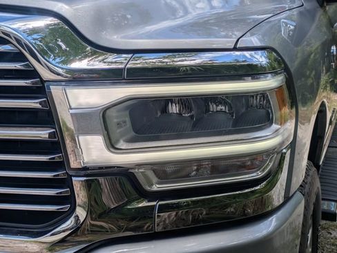 Used 2024 RAM 2500 Laramie w/ Safety Group AWD/4WD image 10