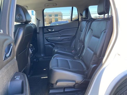 Used 2019 GMC Acadia SLT image 13