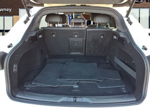 Used 2023 Maserati Levante Modena AWD/4WD image 6