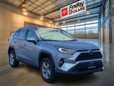 Certified 2019 Toyota RAV4 XLE image 3