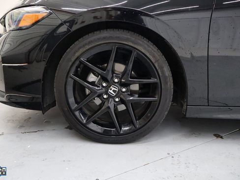 Used 2025 Honda Civic Sport image 12