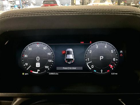 Used 2023 Land Rover Defender 110 SE image 26