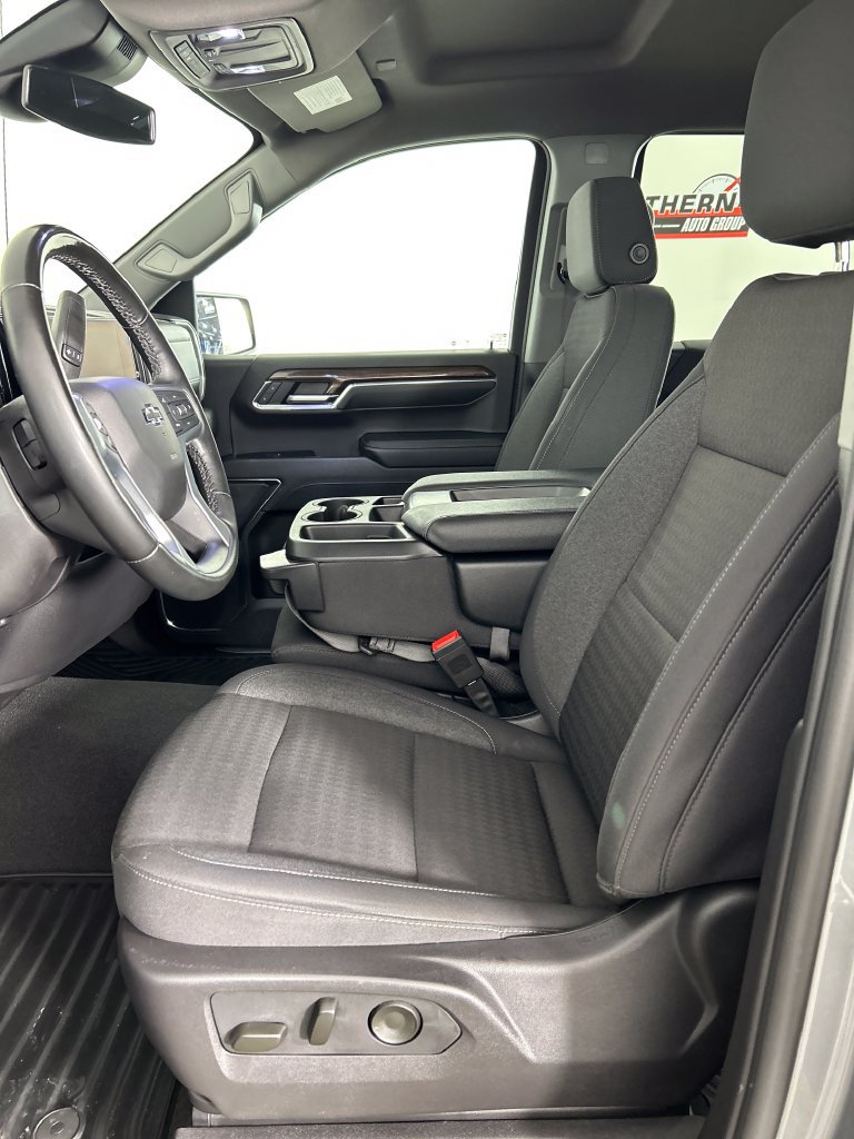 Used 2024 Chevrolet Silverado 1500 RST AWD/4WD image 13