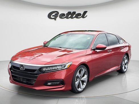 Used 2018 Honda Accord Touring image 1