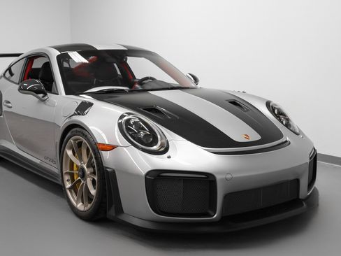Certified 2019 Porsche 911 GT2 RS image 9