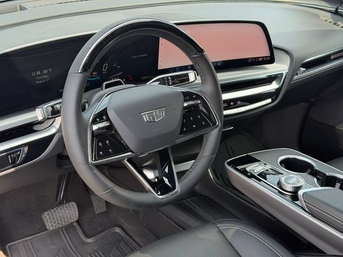Used 2024 Cadillac Lyriq Sport AWD/4WD image 25