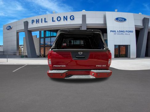 Used 2018 Nissan Frontier PRO-4X AWD/4WD image 4
