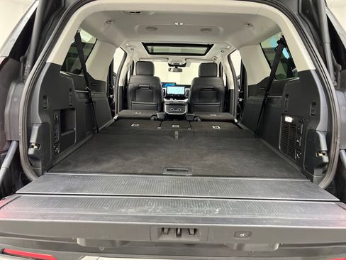 Used 2025 Ford Expedition Max Platinum AWD/4WD image 45