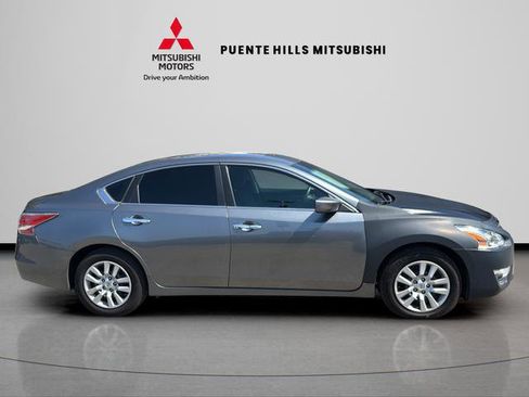 Used 2015 Nissan Altima 2.5 FWD image 4
