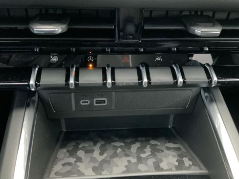 New 2026 GMC Canyon Elevation w/ Convenience Package image 48