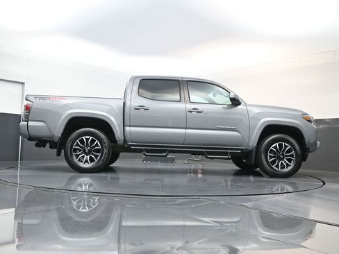 Used 2021 Toyota Tacoma TRD Sport AWD/4WD image 21