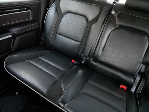 Used 2022 RAM 1500 Laramie AWD/4WD image 12