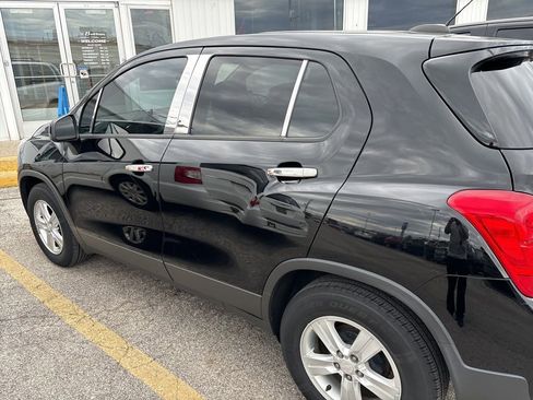 Used 2020 Chevrolet Trax LS w/ Tint and Cruise Package FWD image 1