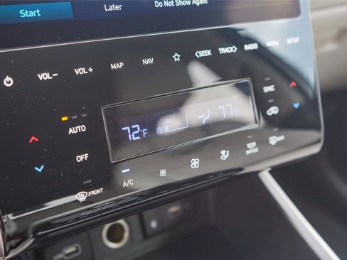 Used 2023 Hyundai Tucson Limited FWD image 19