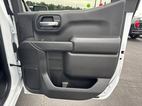 Used 2025 Chevrolet Silverado 1500 Custom Trail Boss image 17