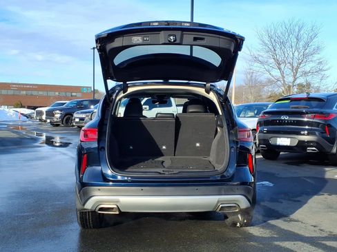 Certified 2023 INFINITI QX50 Luxe image 10