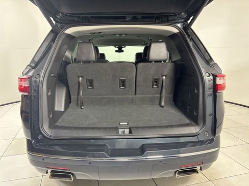Used 2018 Chevrolet Traverse Premier w/ Driver Confidence II Package FWD image 28