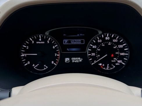 Used 2015 Nissan Pathfinder Platinum image 17