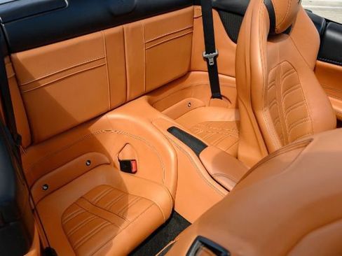 Used 2015 Ferrari California T RWD image 15