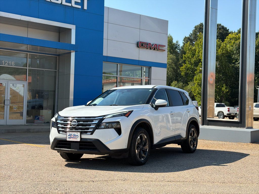 Used 2024 Nissan Rogue SV AWD/4WD image 16