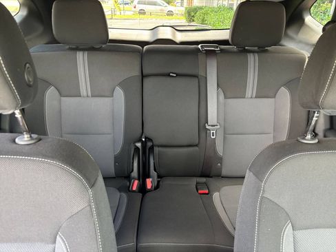 Used 2025 Chevrolet Blazer LT FWD image 39