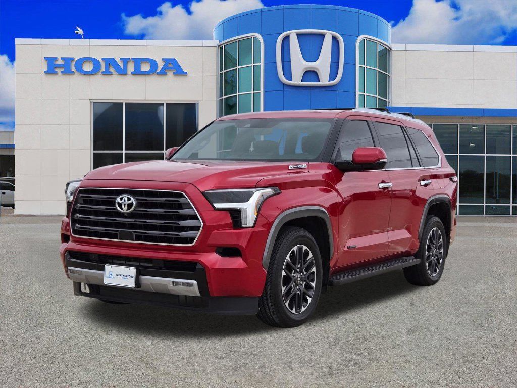 Used 2025 Toyota Sequoia Limited w/ Tow Technology Package AWD/4WD image 7