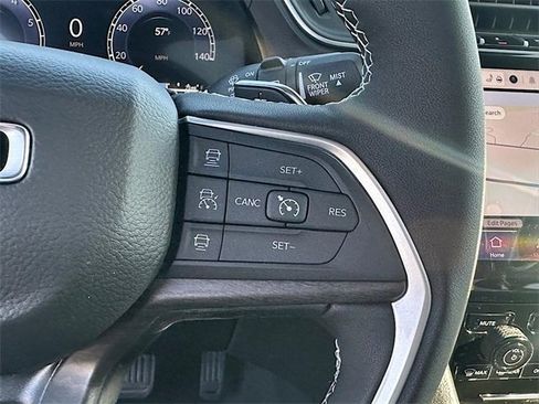 New 2025 Jeep Grand Cherokee Limited image 20