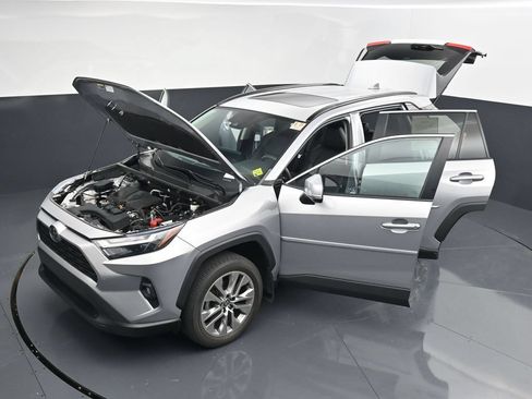 Used 2023 Toyota RAV4 XLE Premium AWD/4WD image 37