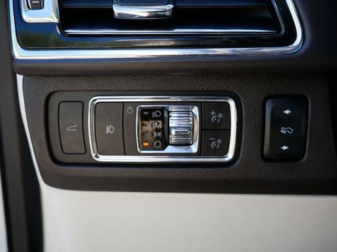 Used 2022 Lincoln Navigator Black Label AWD/4WD image 17