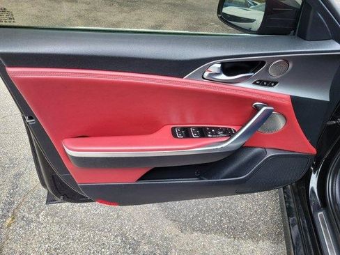 Used 2018 Kia Stinger GT1 image 15