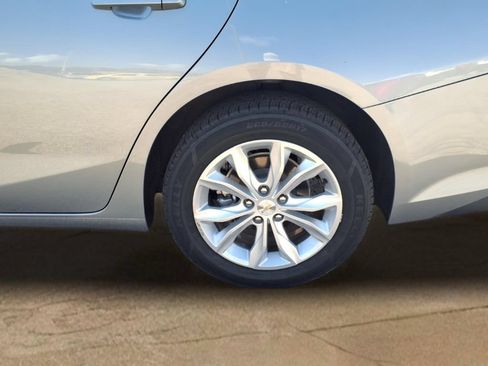 Used 2024 Chevrolet Malibu LT FWD image 25