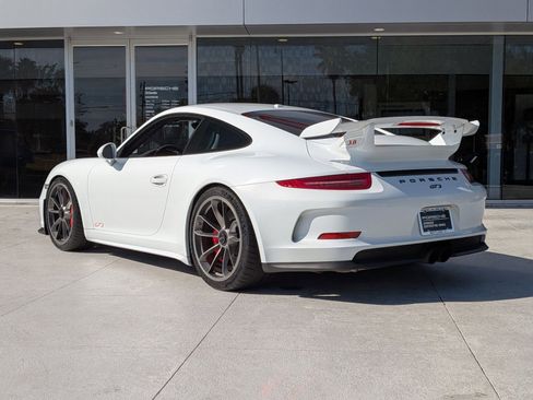 Certified 2015 Porsche 911 GT3 image 3