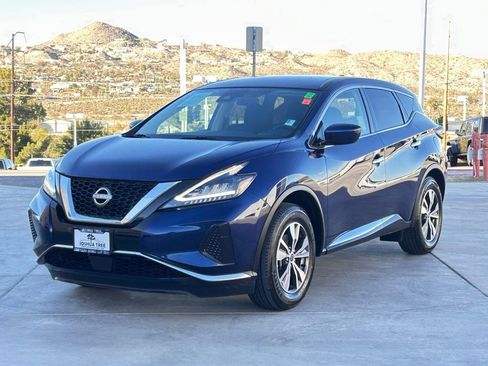 Used 2023 Nissan Murano S image 3