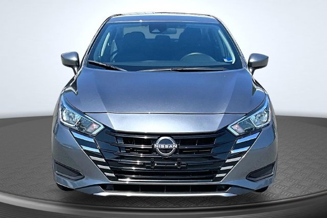 Used 2024 Nissan Versa SV w/ Trunk Package FWD image 2