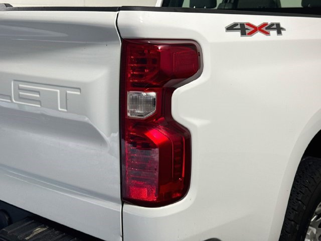Used 2024 Chevrolet Silverado 1500 W/T w/ Trailering Package AWD/4WD image 32