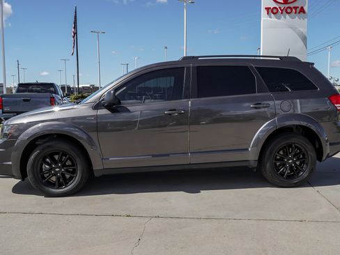 Used 2020 Dodge Journey SE w/ SE Popular Equipment Group FWD image 5