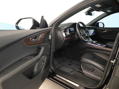 Used 2023 Audi Q8 Premium Plus w/ Premium Plus Package image 14
