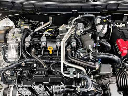 Certified 2025 Nissan Altima 2.5 SV FWD image 32