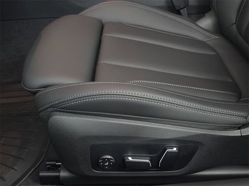 New 2026 BMW 430i xDrive 430i xDrive w/ M Sport Package image 27